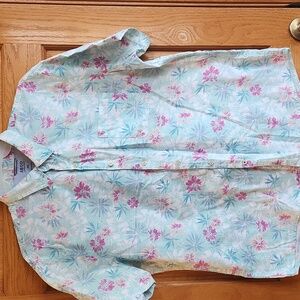 Izod Saltwater Men's Floral Button Down Shirt